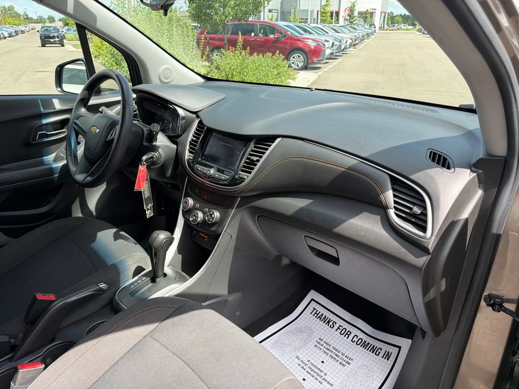 Used 2020 Chevrolet Trax LS FWD image 11