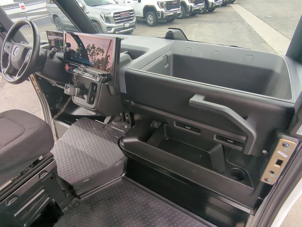 Used 2023 Chevrolet Brightdrop 600 w/ Active Safety Package 2 AWD/4WD image 29