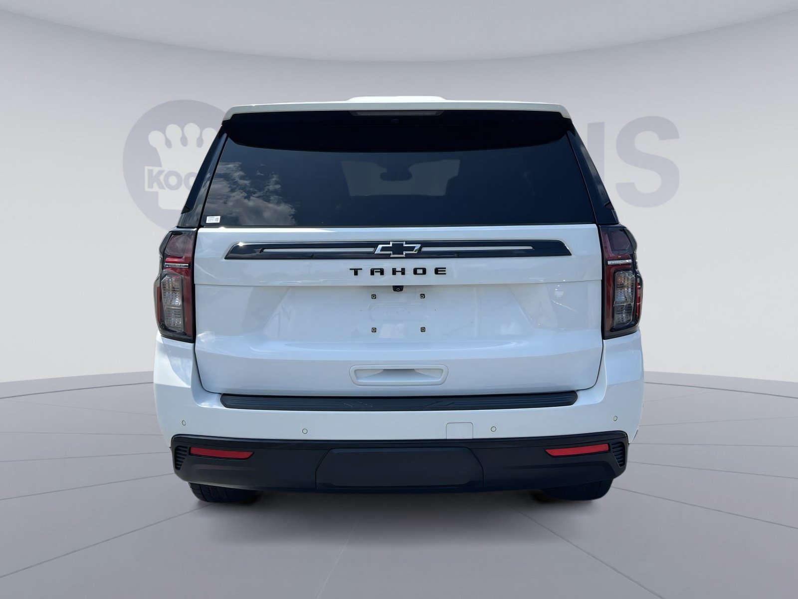 Used 2023 Chevrolet Tahoe Z71 w/ Luxury Package AWD/4WD image 5