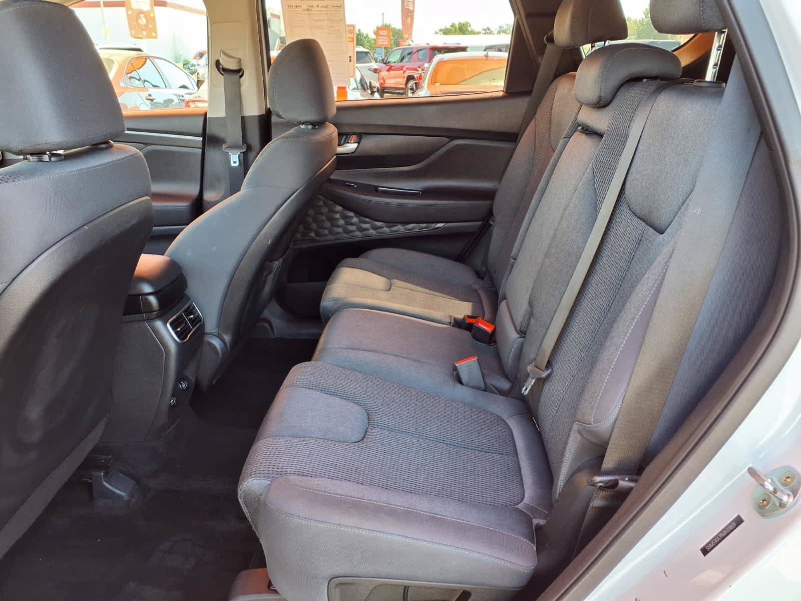Used 2021 Hyundai Santa Fe SE FWD image 11