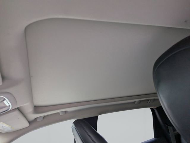 Used 2015 Jeep Cherokee Trailhawk w/ Comfort/Convenience Group image 21