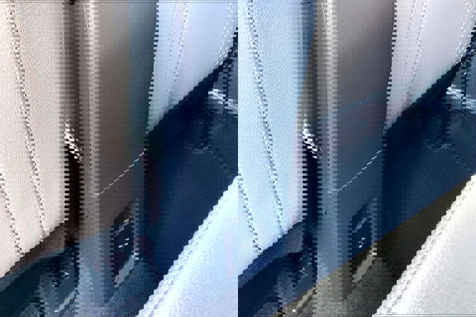 Used 2020 Ford EcoSport Titanium image 36