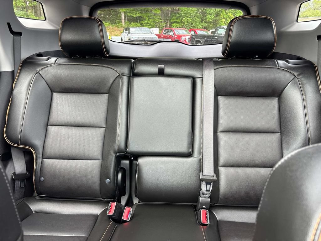 Used 2024 GMC Terrain AT4 AWD/4WD image 10