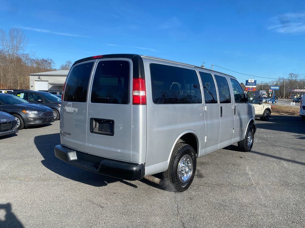 Used 2017 Chevrolet Express 2500 LS image 5