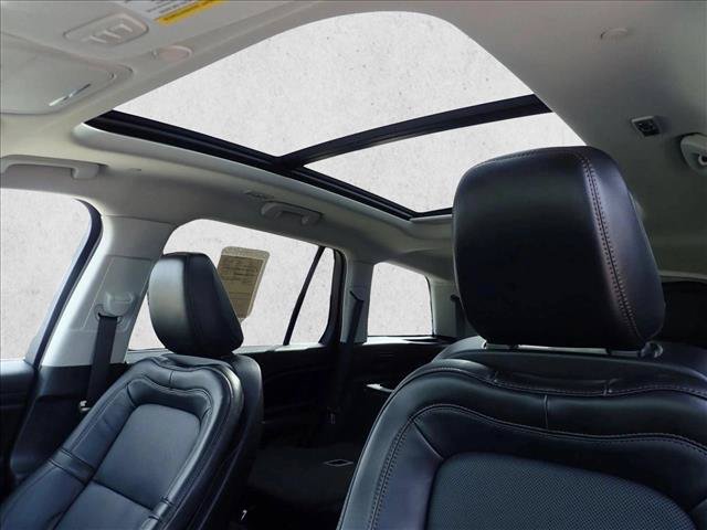 Used 2025 Lincoln Aviator Reserve w/ Illumination Package AWD/4WD image 12