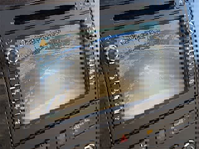 Used 2012 GMC Acadia Denali image 31