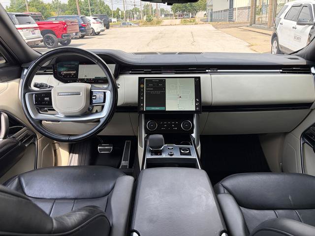 Used 2023 Land Rover Range Rover Long Wheelbase Autobiography AWD/4WD image 13