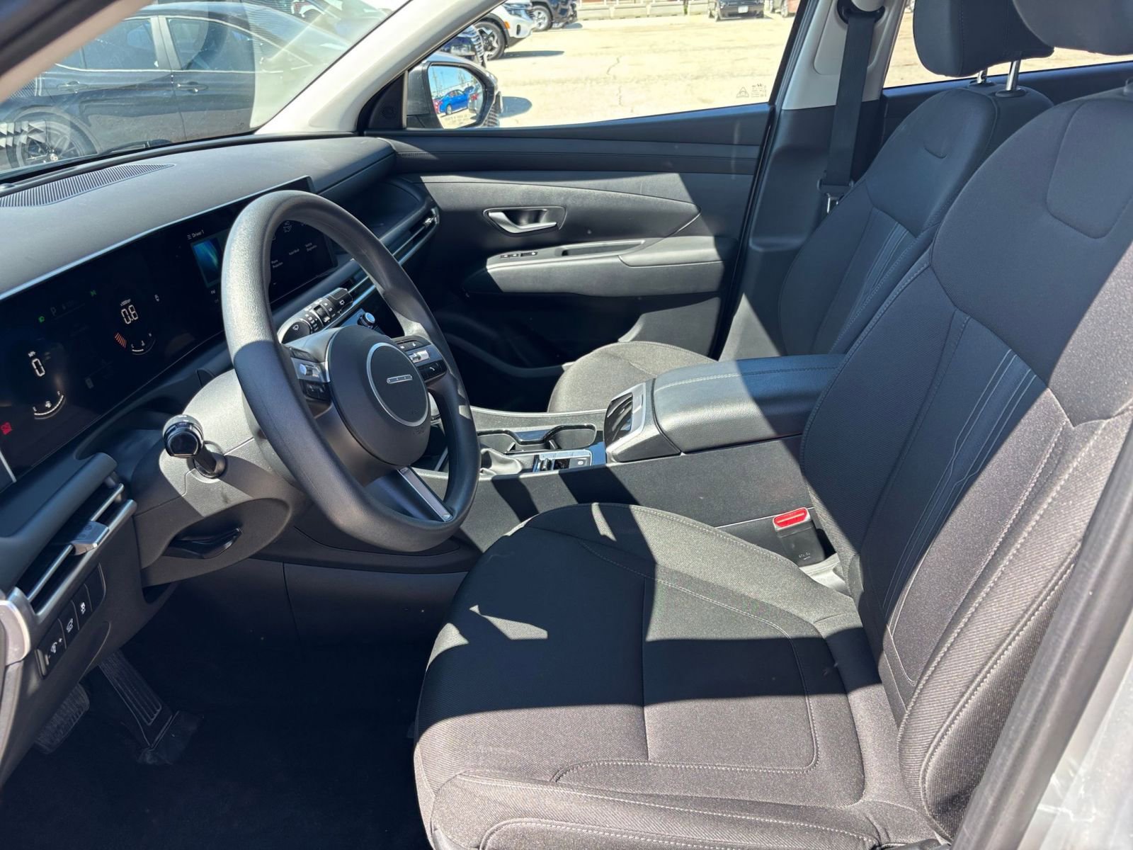Used 2025 Hyundai Tucson SEL AWD/4WD image 29