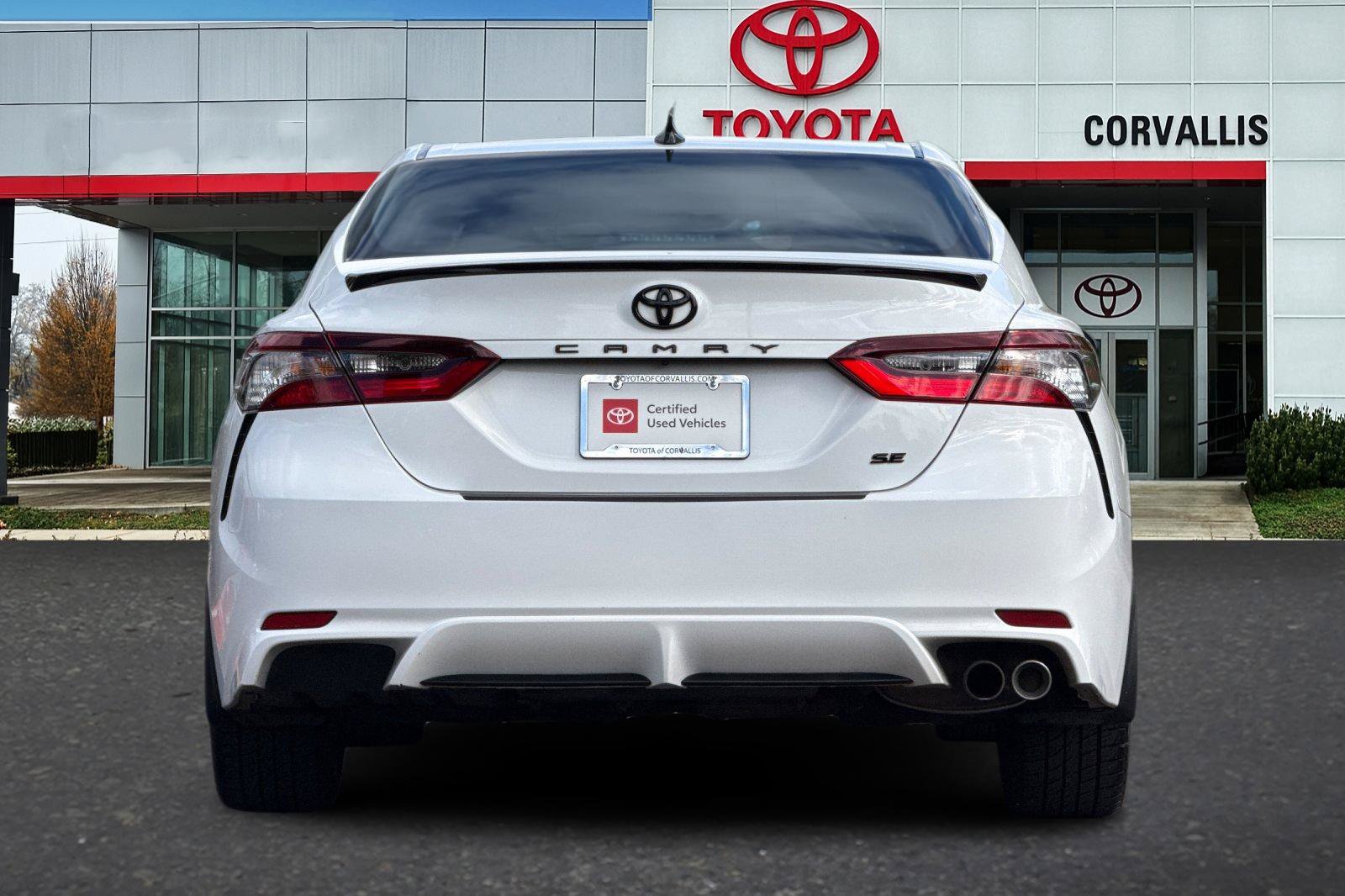 Certified 2024 Toyota Camry SE FWD image 5