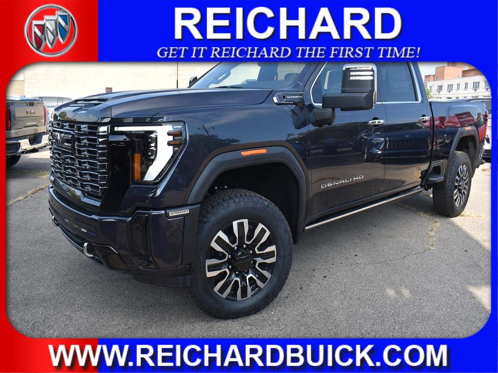 New 2025 GMC Sierra 2500 Denali Ultimate w/ Max Trailering Package