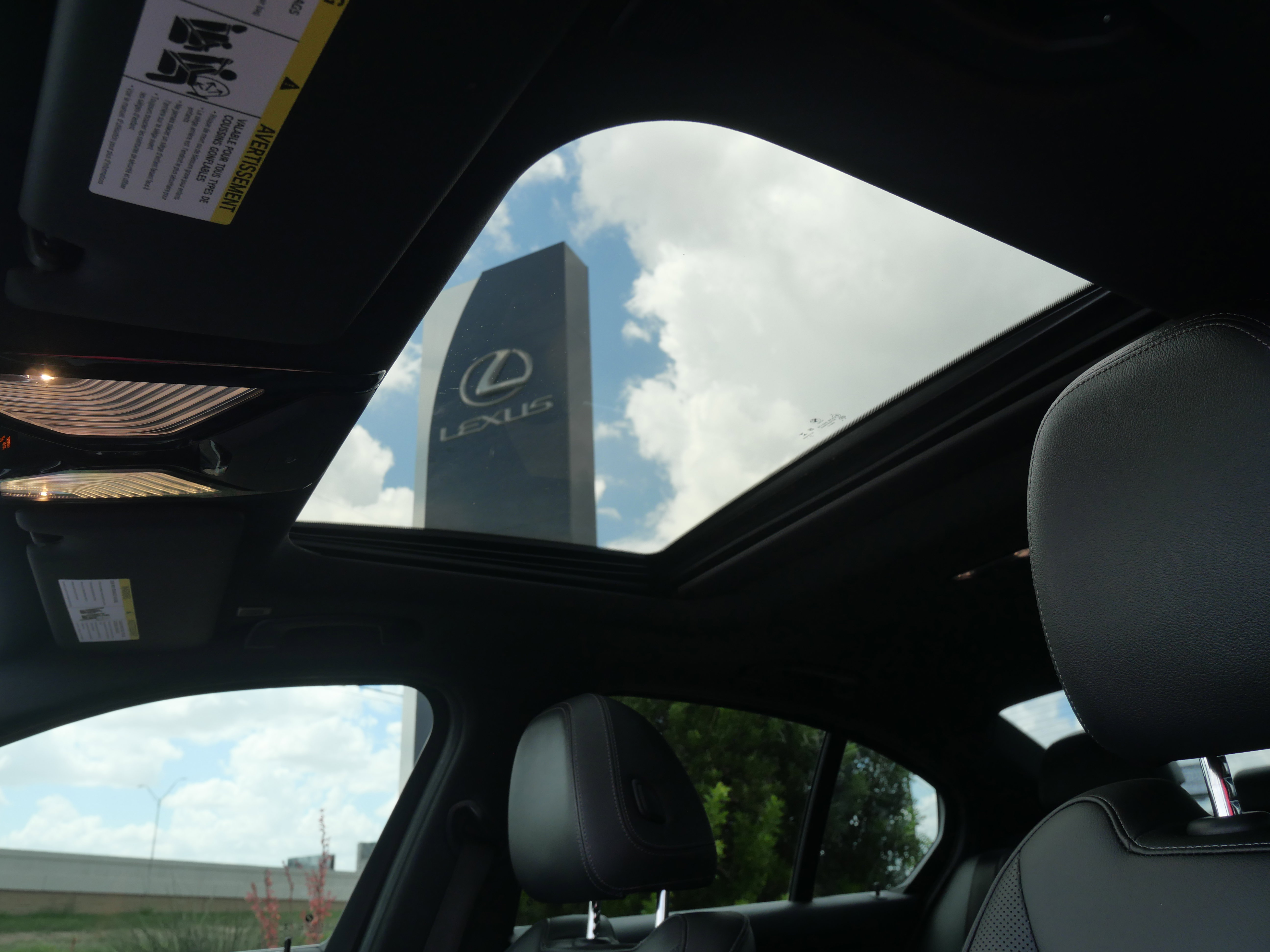 Used 2022 BMW 330i xDrive Sedan w/ Premium Package 2 image 9