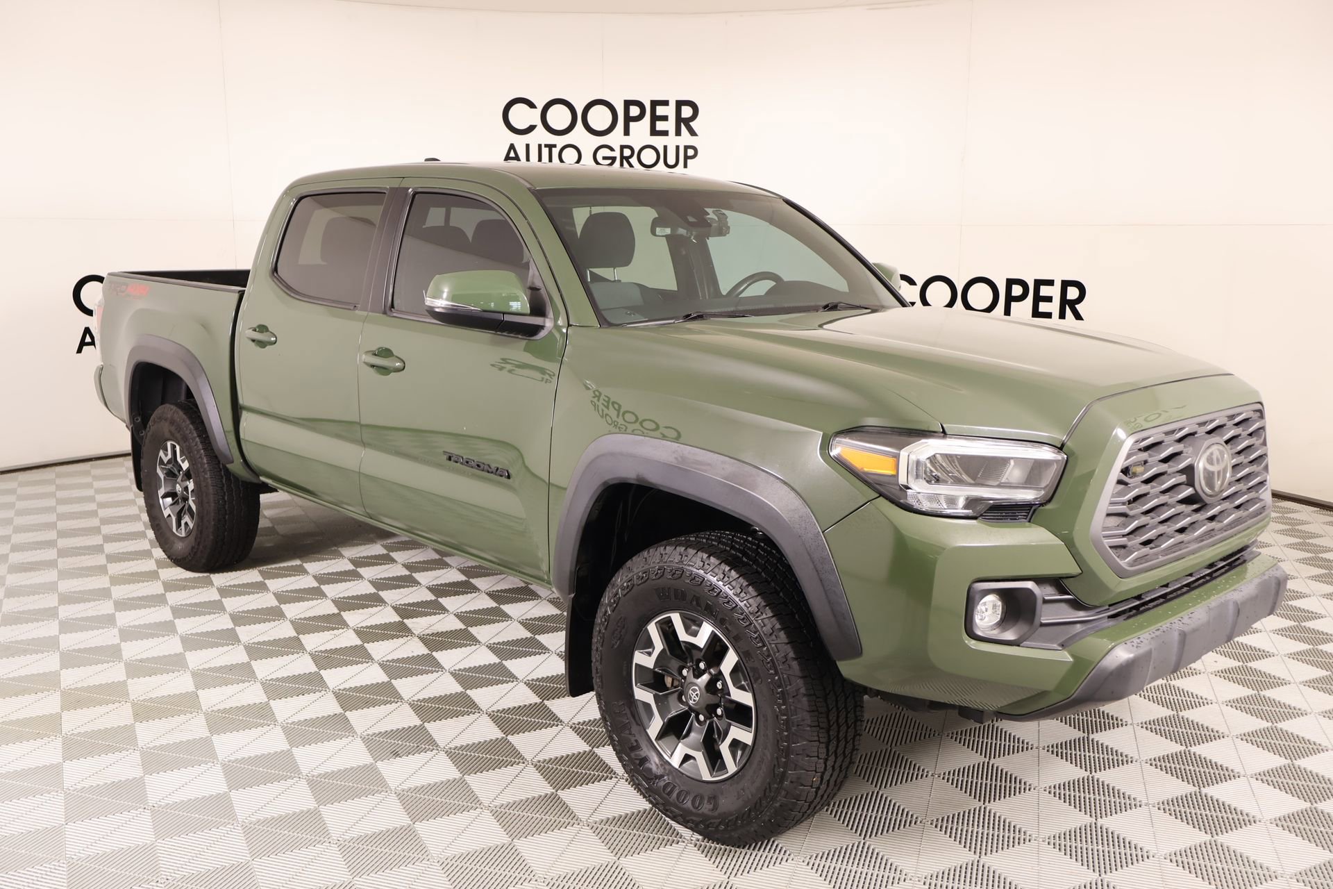 Used 2022 Toyota Tacoma TRD Off-Road w/ Technology Package AWD/4WD 360° Tour