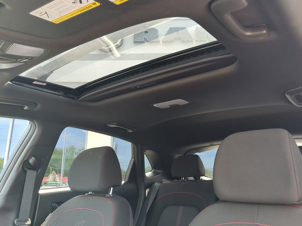 Used 2022 Hyundai Kona N Line w/ Tech Package image 14