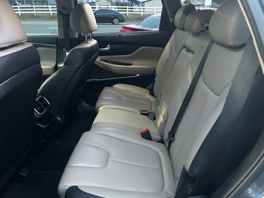 Used 2019 Hyundai Santa Fe Limited image 15