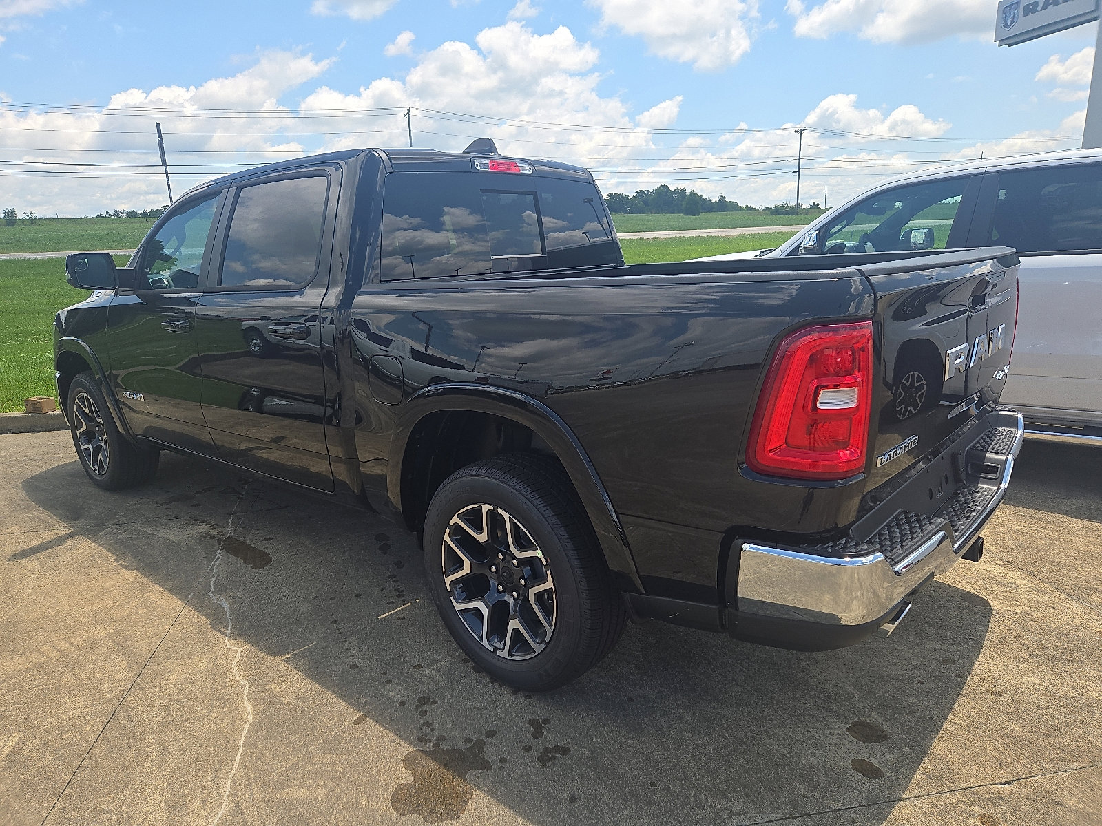 New 2025 RAM 1500 Laramie image 3