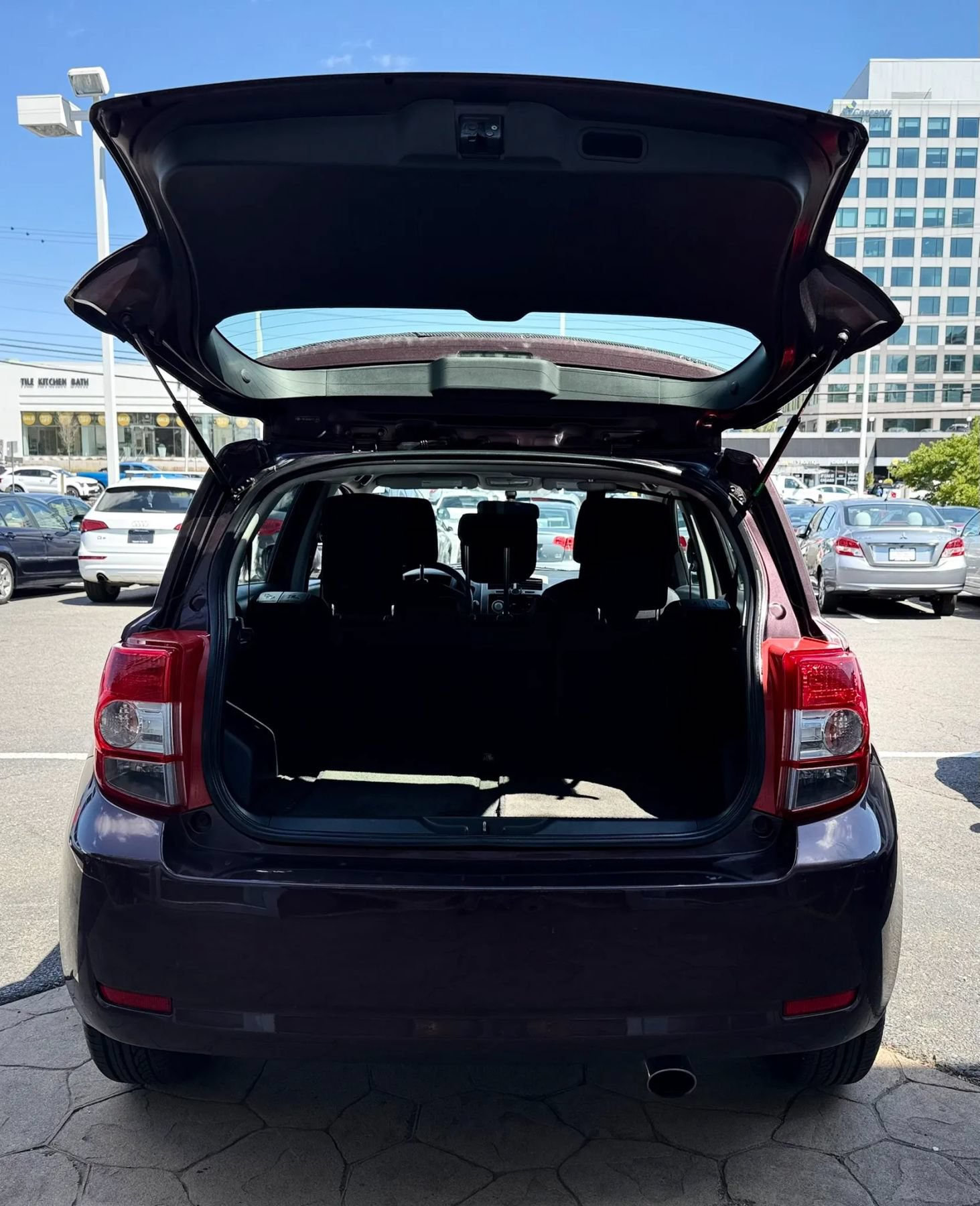 Used 2011 Scion xD FWD image 35