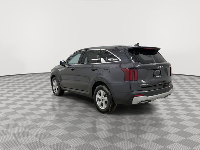 Used 2026 Kia Sorento LX image 7