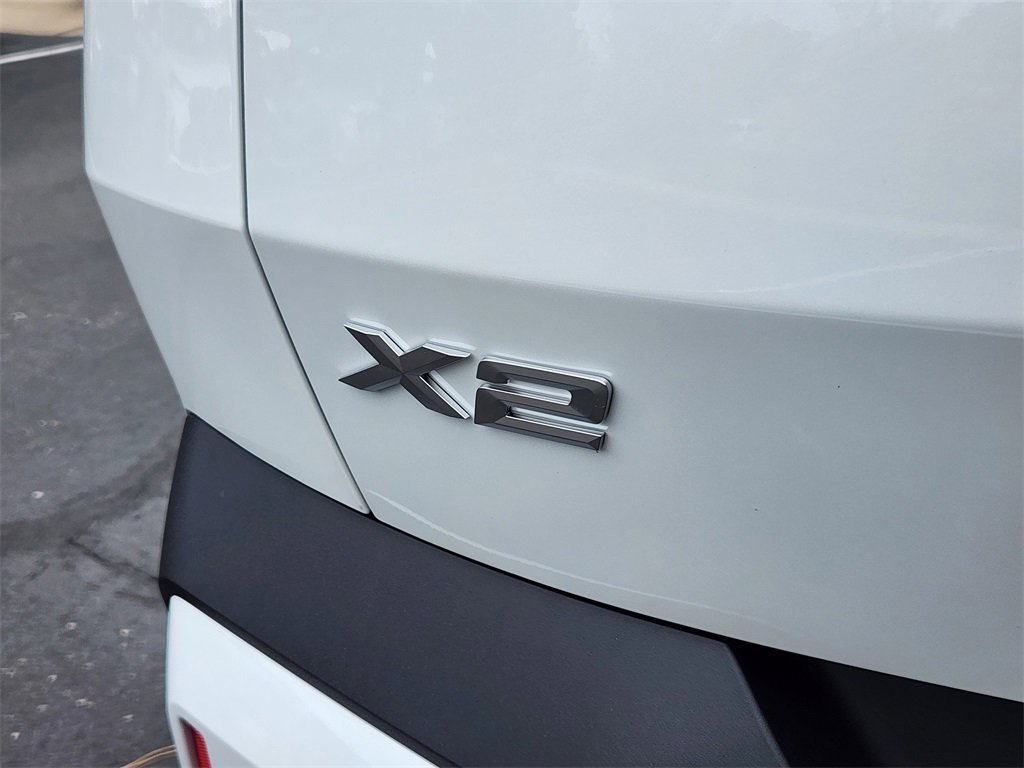 New 2025 BMW X2 xDrive28i image 19
