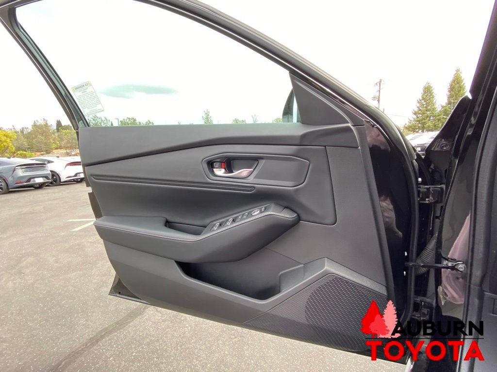Used 2023 Honda Accord Sport image 32