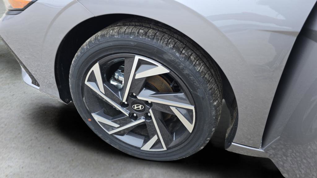 New 2026 Hyundai Elantra Limited image 10