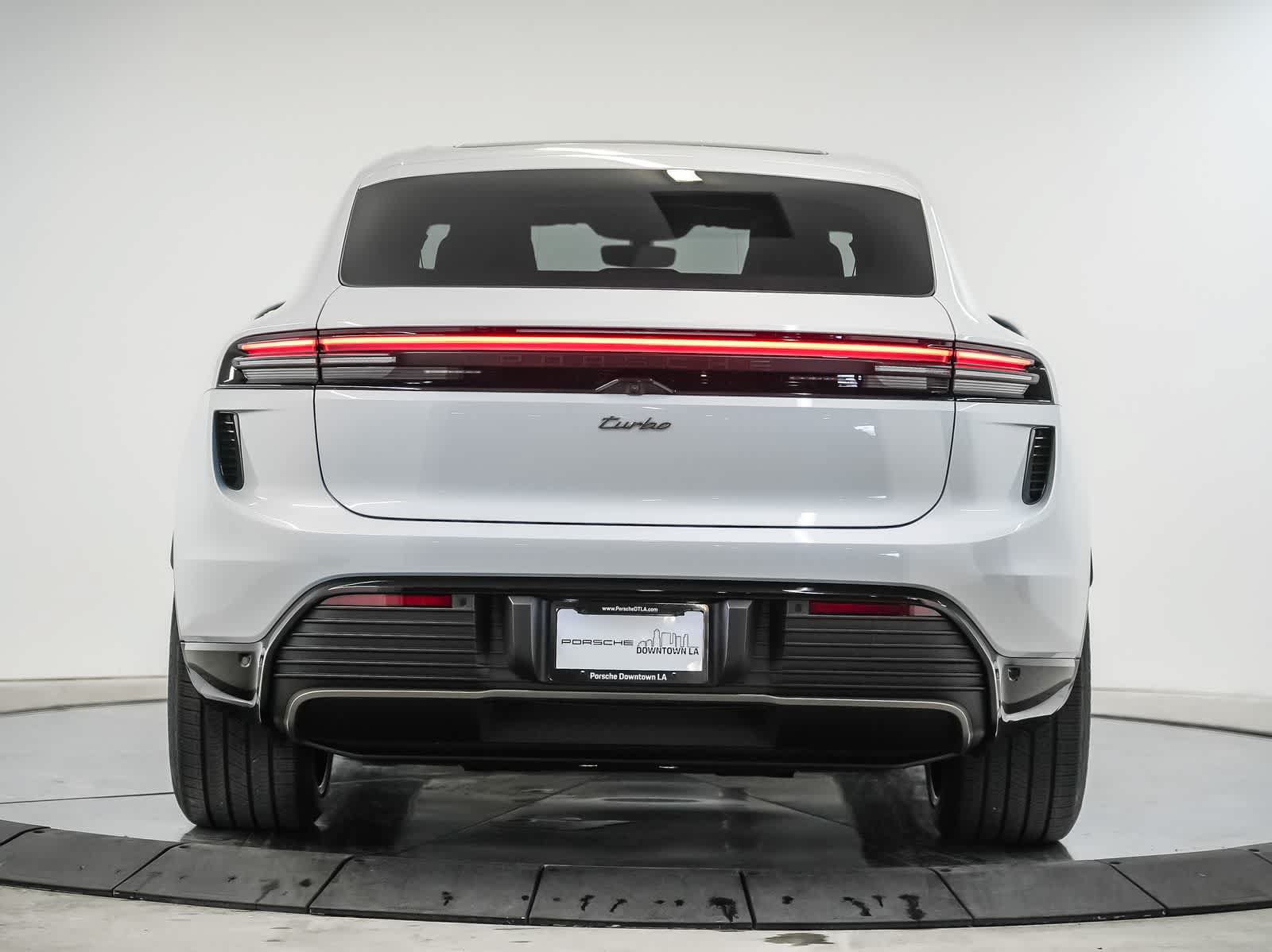 New 2026 Porsche Macan Turbo Electric AWD/4WD image 10