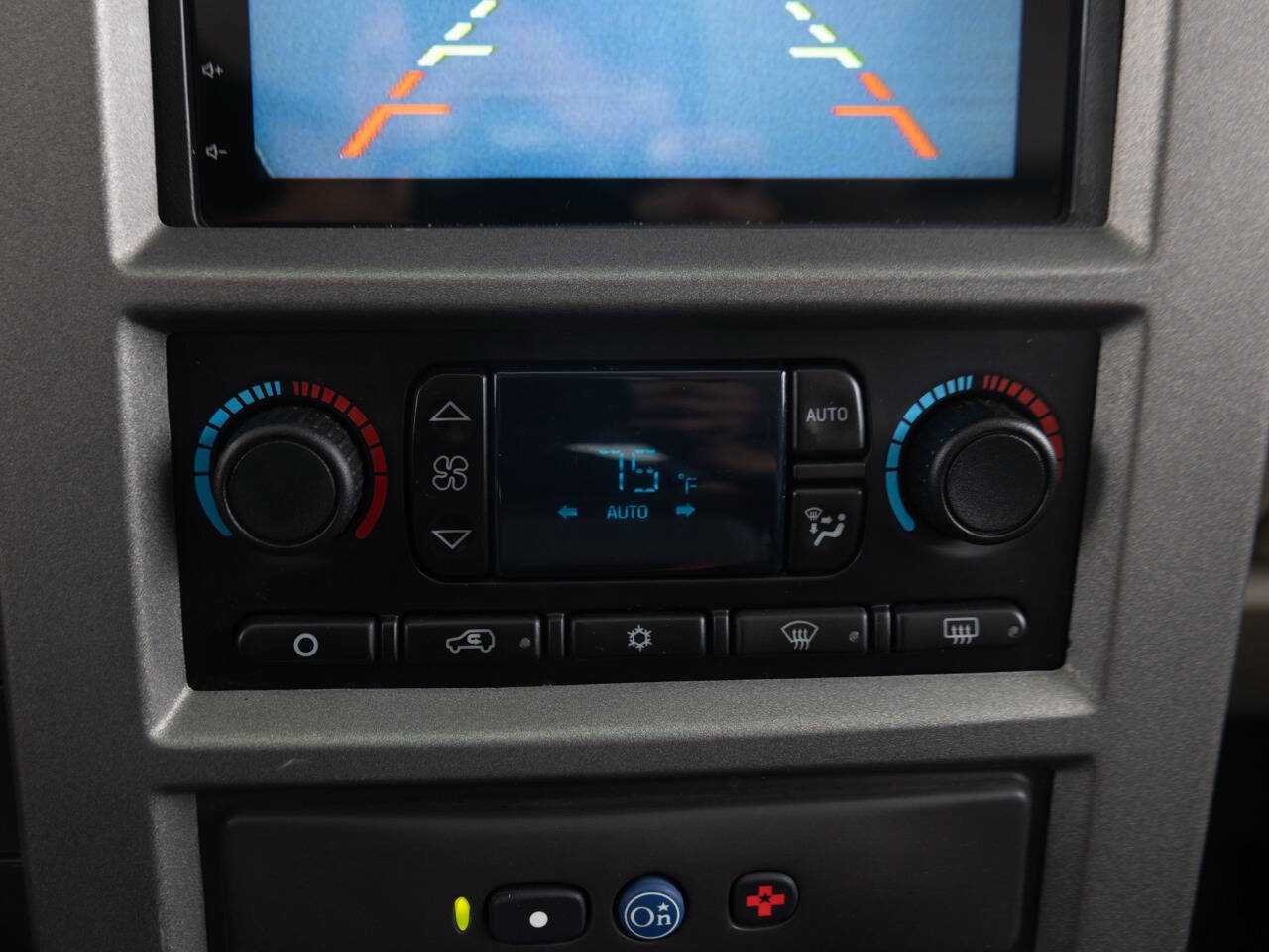 Used 2003 HUMMER H2 w/ Preferred Equipment Group AWD/4WD image 41