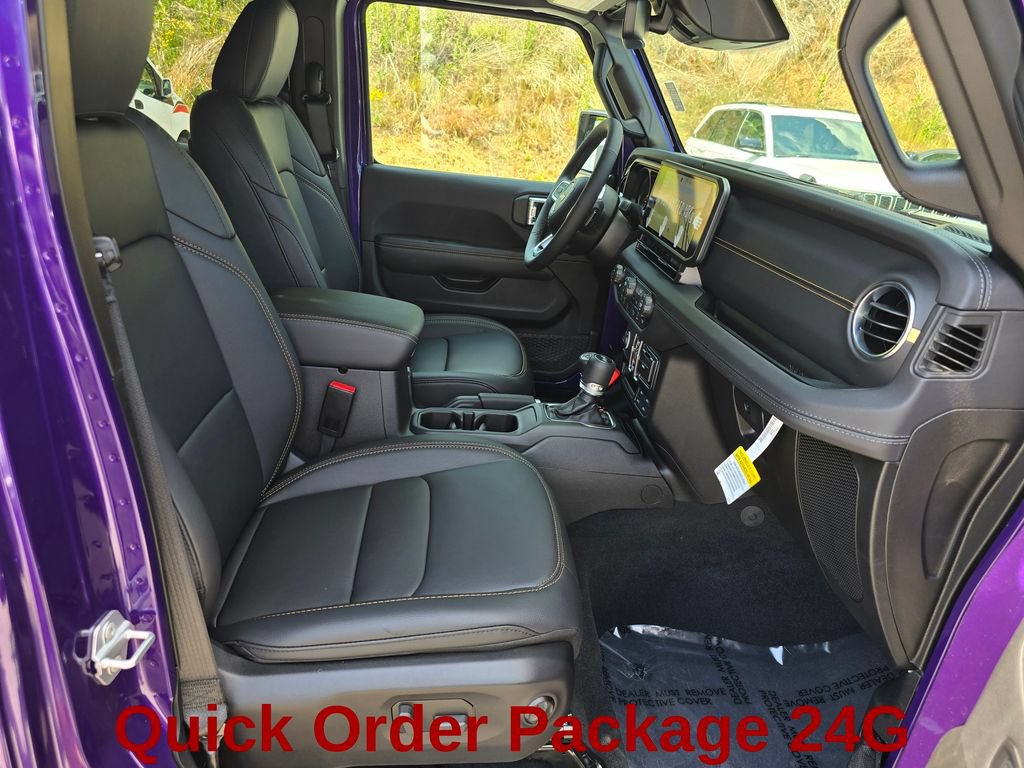 New 2026 Jeep Wrangler Unlimited Sahara w/ Whitecap Package AWD/4WD image 23