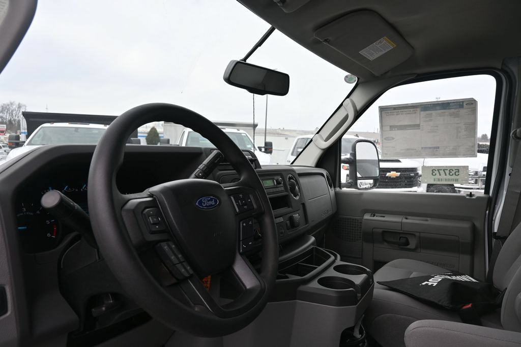 New 2025 Ford E-350 and Econoline 350 Super Duty w/ Power Equipment Group RWD image 21