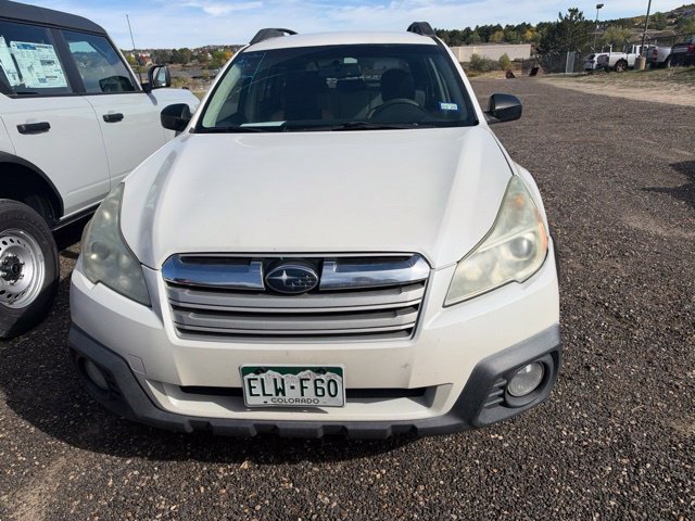 Used 2014 Subaru Outback 2.5i w/ Alloy Wheel Package AWD/4WD image 2