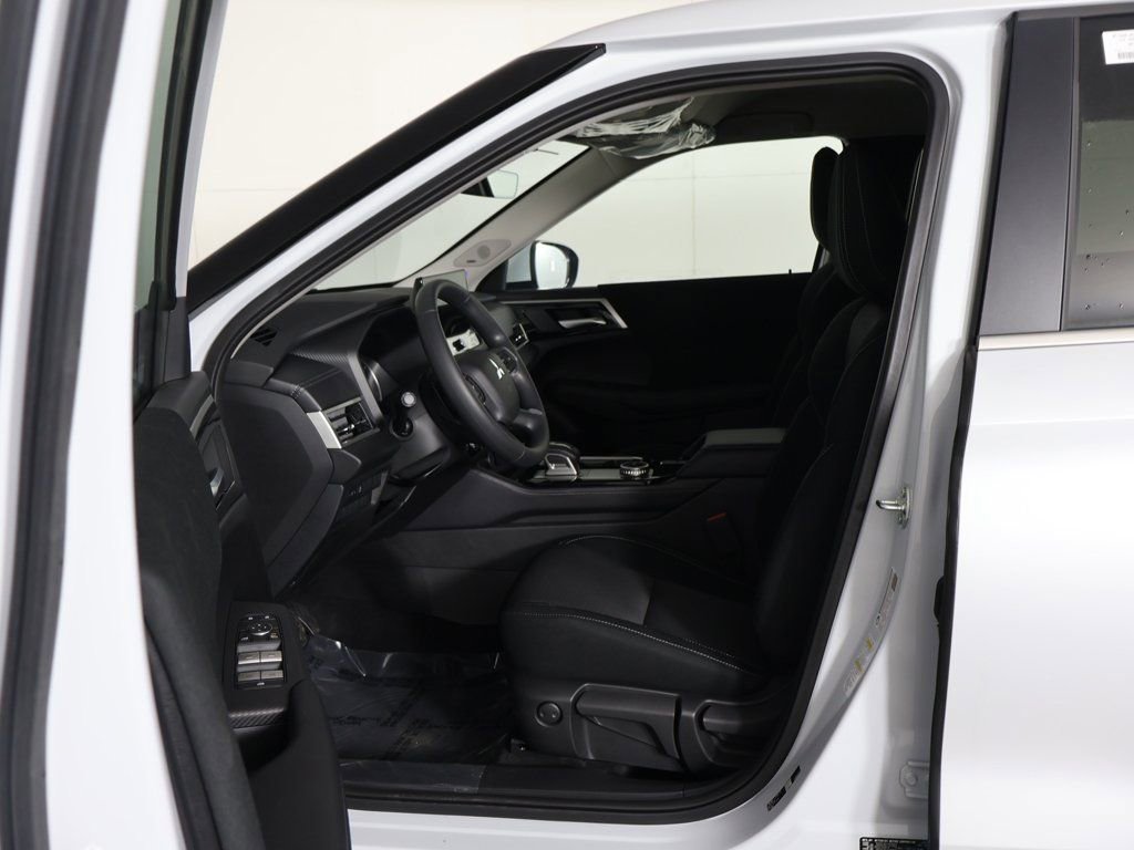 New 2026 Mitsubishi Outlander ES AWD/4WD image 28