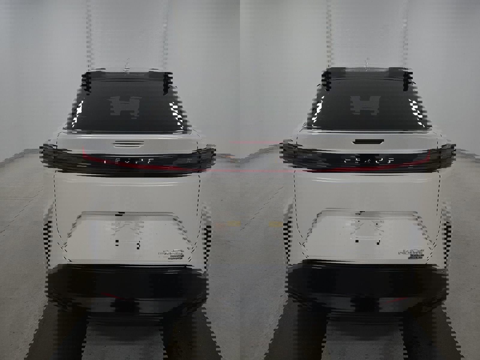 Used 2023 Lexus RZ 450e Premium w/ Accessory Package (Z1) image 5