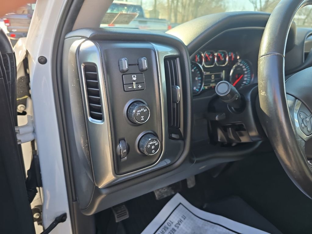 Used 2017 Chevrolet Silverado 1500 LT w/ All Star Edition image 24