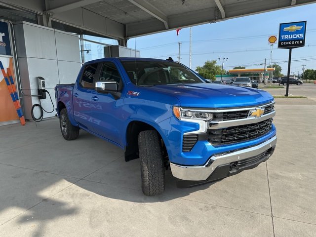 New 2026 Chevrolet Silverado 1500 LT image 3