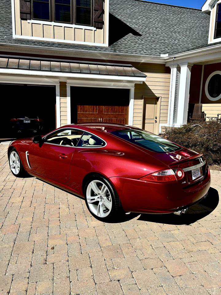 Used 2007 Jaguar XKR R RWD image 4