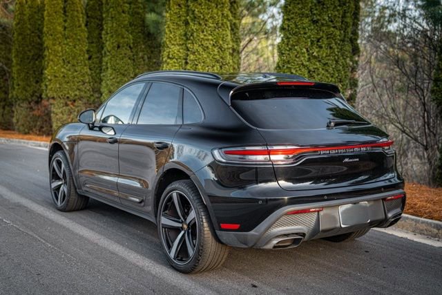 Used 2023 Porsche Macan Turbo image 15