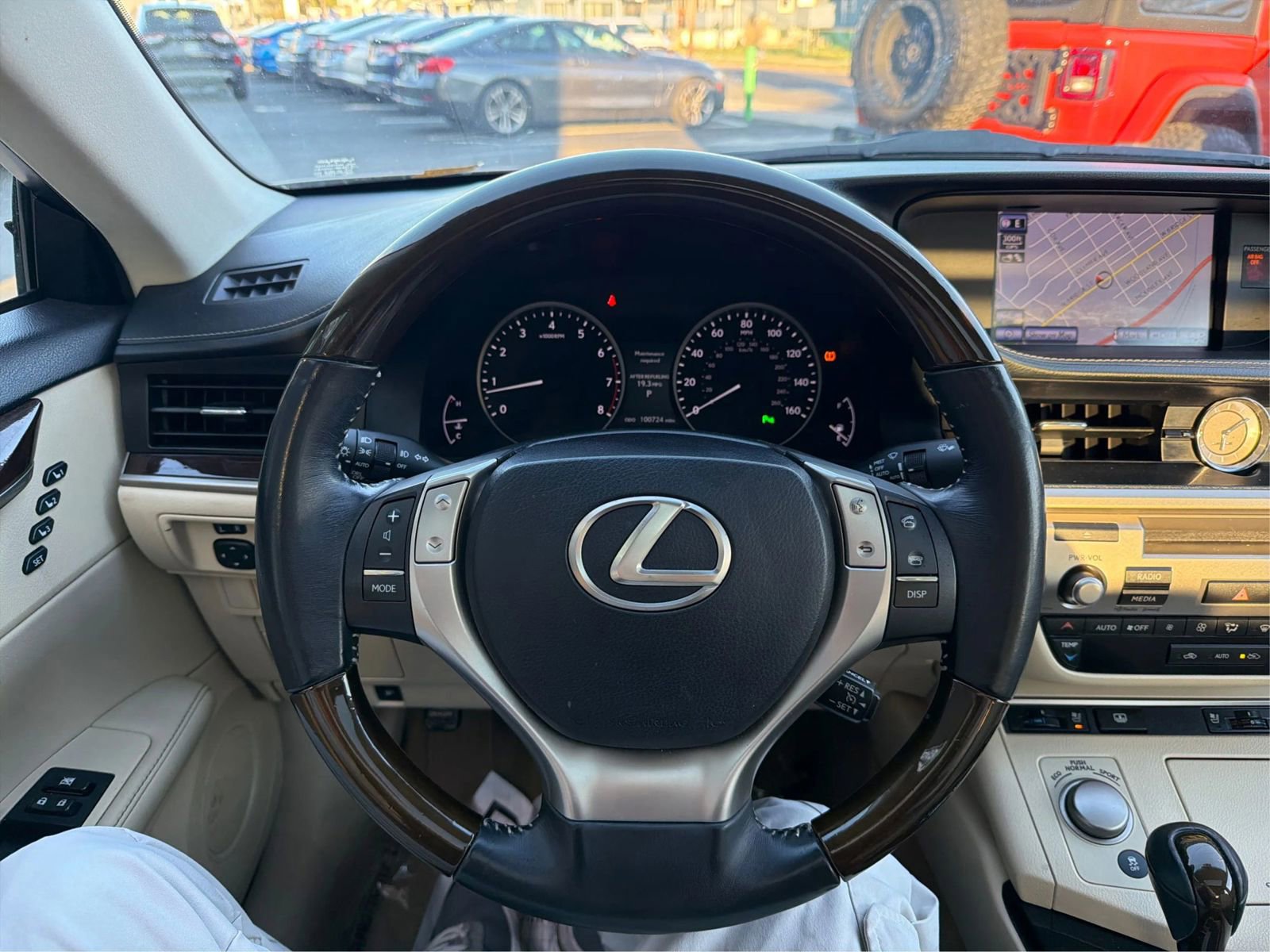 Used 2014 Lexus ES 350 w/ Luxury Package image 16