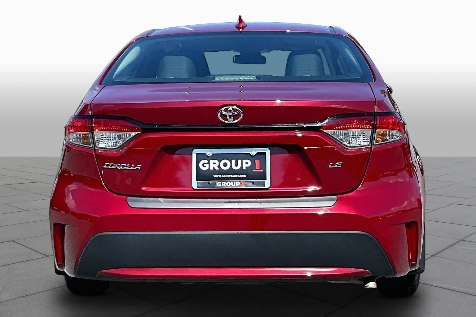 Used 2022 Toyota Corolla LE w/ LE Convenience Package FWD image 5