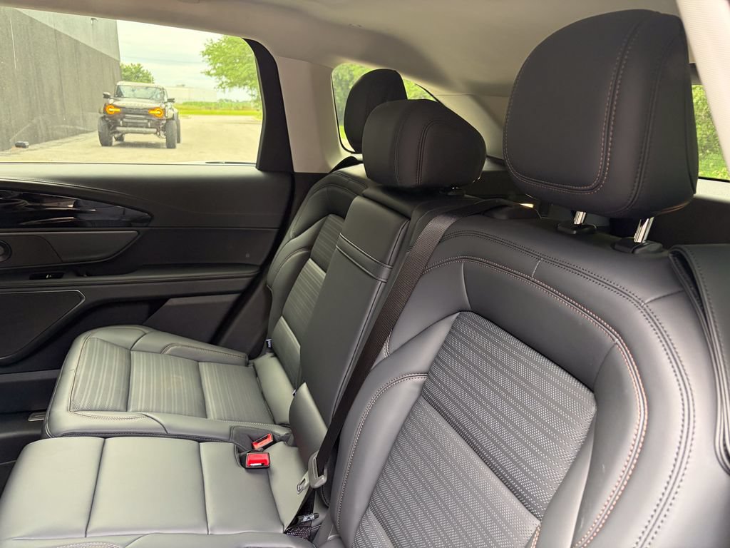 New 2026 Lincoln Nautilus Reserve AWD/4WD image 18