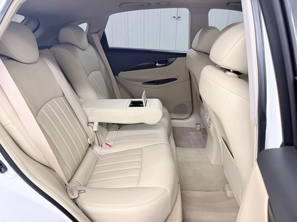 Used 2017 INFINITI QX50 2WD w/ Premium Plus Package image 39