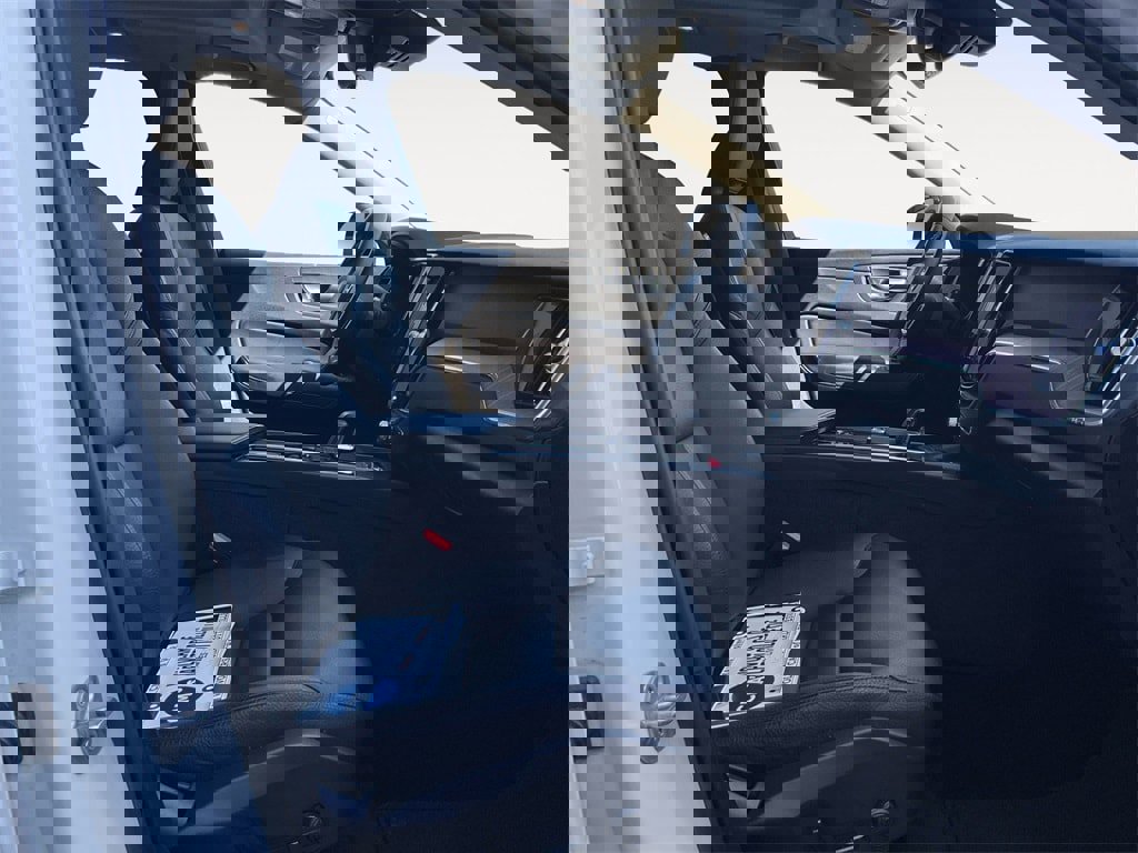 Certified 2023 Volvo XC60 B5 Plus image 15