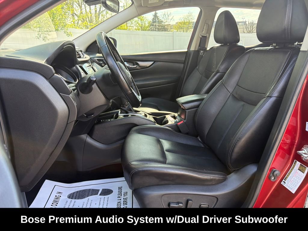 Used 2022 Nissan Rogue Sport SL w/ Premium Package FWD image 11