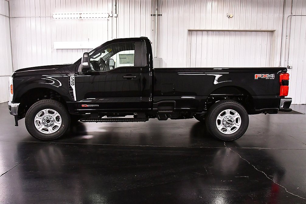 New 2026 Ford F350 XLT image 4