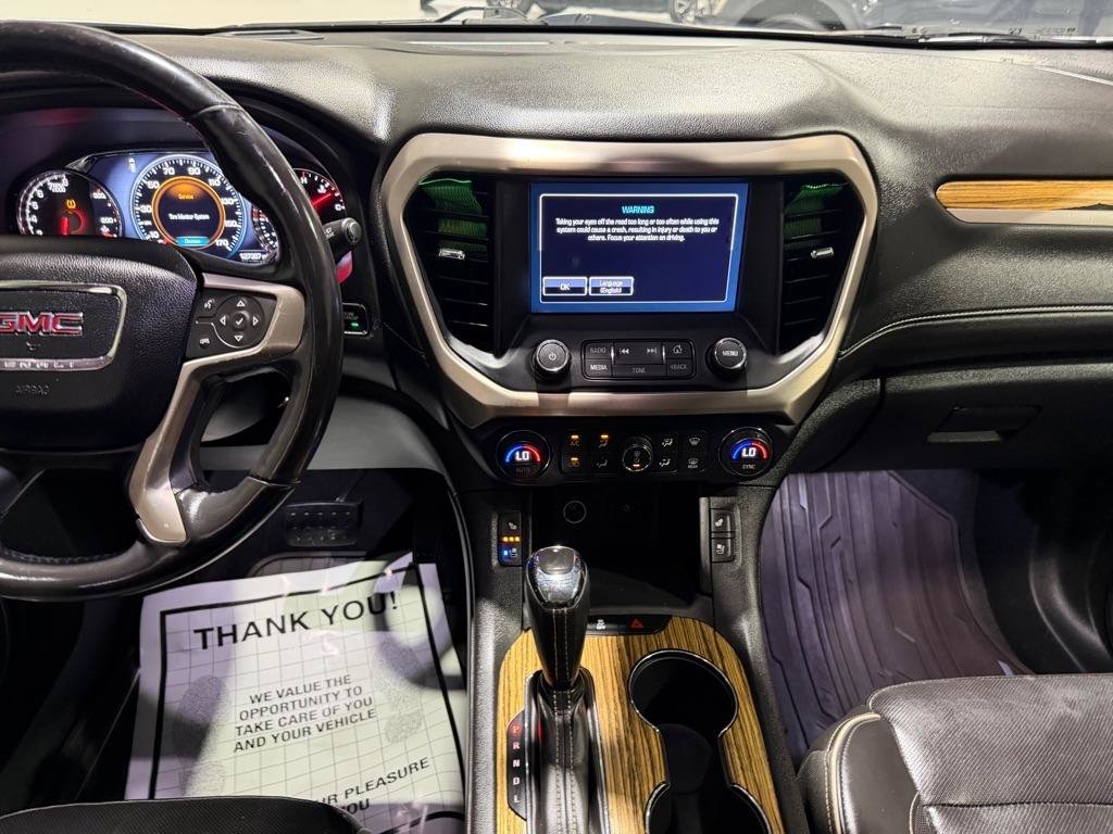 Used 2019 GMC Acadia Denali w/ Technology Package FWD image 22