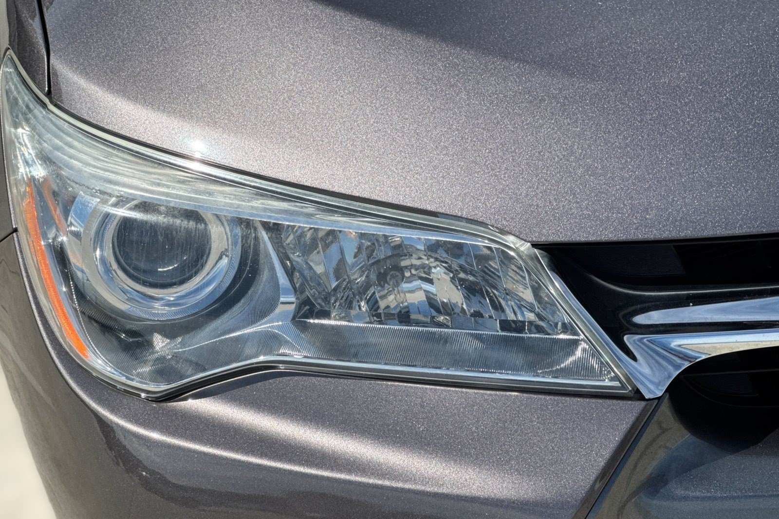 Used 2015 Toyota Camry XLE w/ Moonroof Package FWD image 11