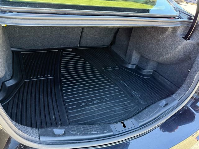 Used 2019 Ford Fusion SE w/ Equipment Group 151A image 9