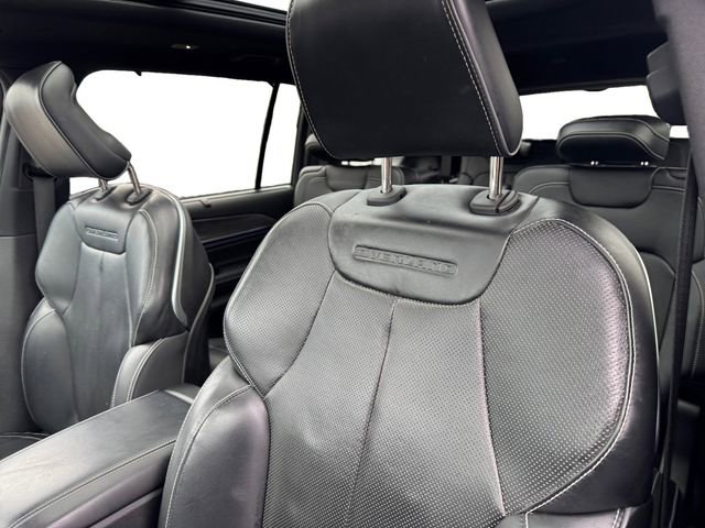 Certified 2022 Jeep Grand Cherokee L Overland w/ Luxury Tech Group IV AWD/4WD image 13