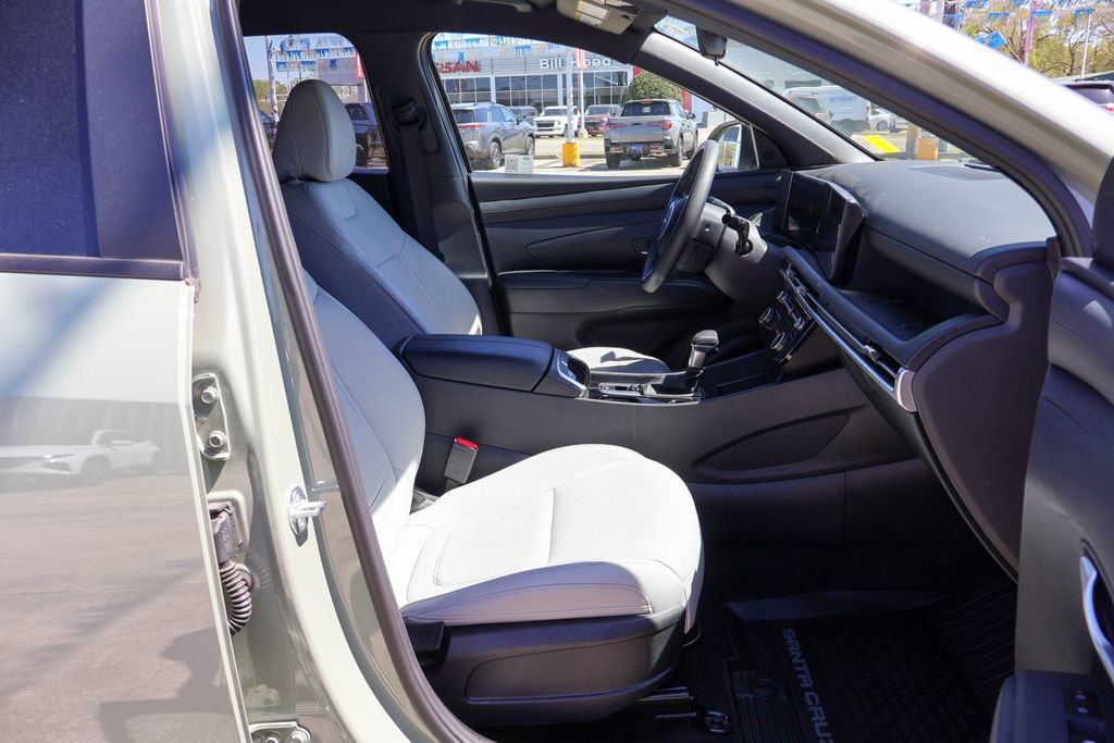 Certified 2025 Hyundai Santa Cruz SEL image 8