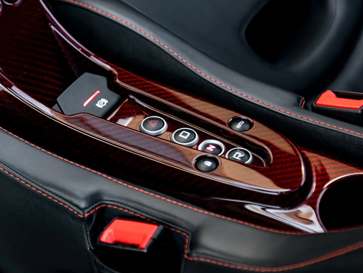 Used 2015 McLaren P1 RWD image 18