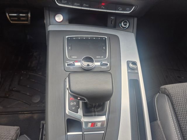 Used 2020 Audi SQ5 Premium Plus w/ Premium Plus Package image 24