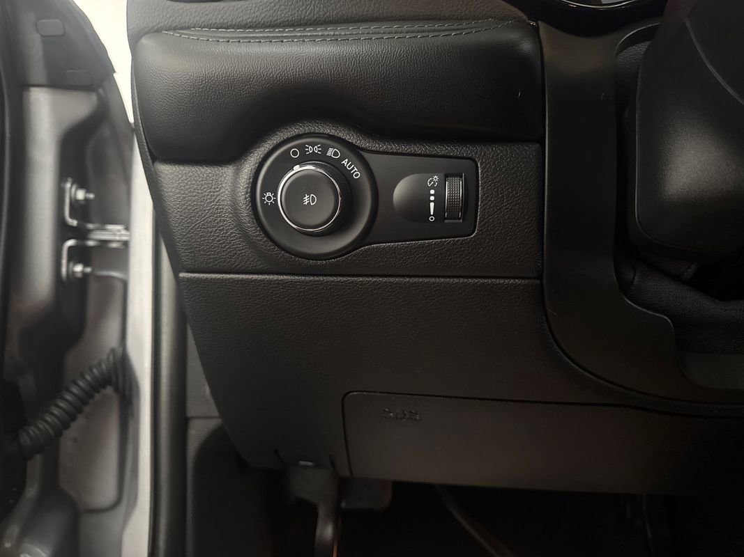 Used 2021 Dodge Durango GT image 11